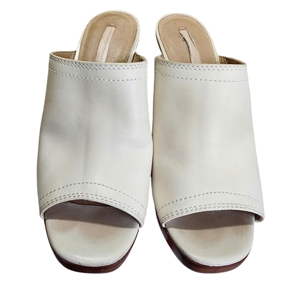 FRYE Cream Block Heel Clog Mules with Peep-Toe - 8M - Picture 4 of 10